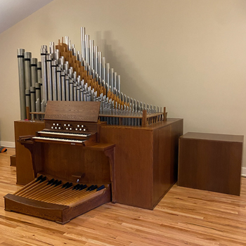 Moller pipe store organ for sale